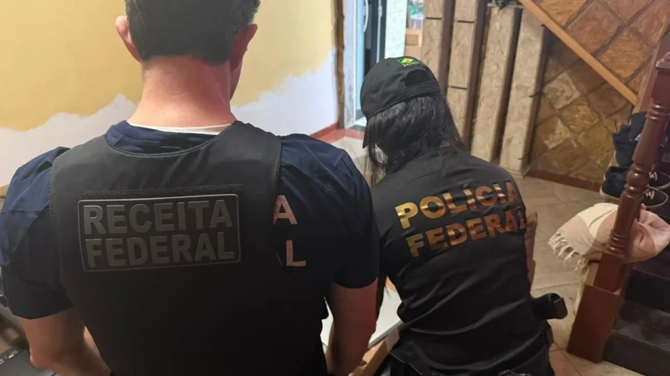 Operação Backdoor investiga desvio de 300 computadores da Receita Federal no Rio