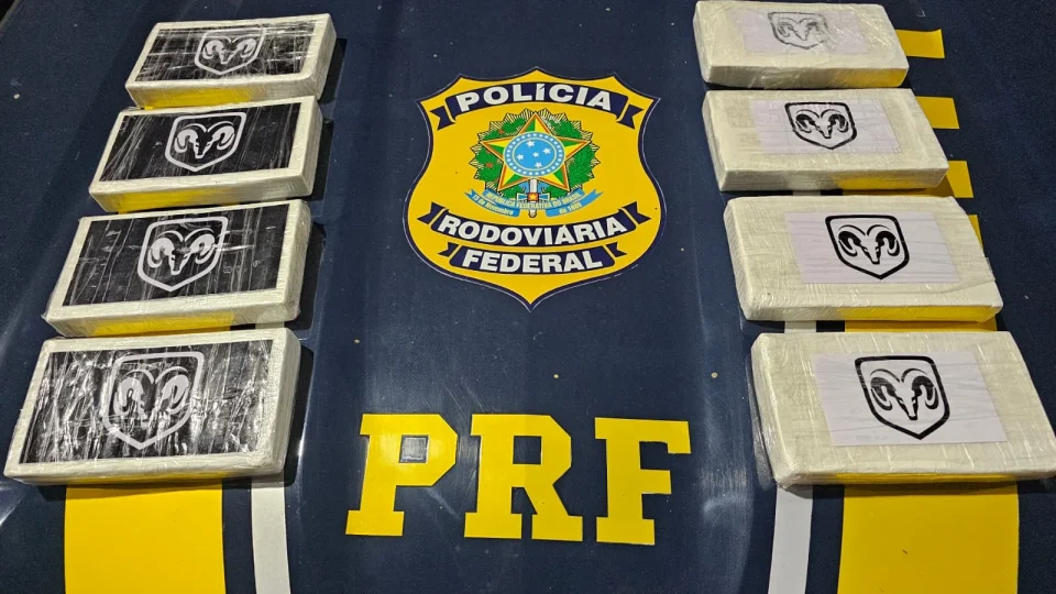 Esconderijo de cocaína em carro é descoberto durante fiscalização na BR-381, em MG