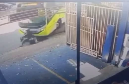 Vídeo mostra ônibus arrastando motoboy parado em rua de Belo Horizonte