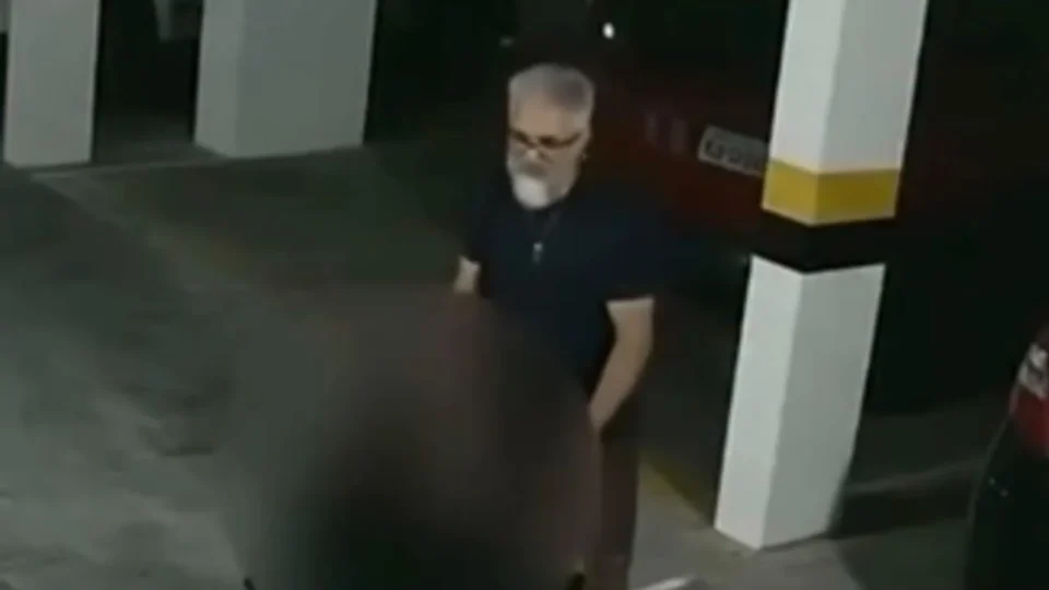 Vídeo mostra homem agredindo filho com deficiência dentro de condomínio no Bessa