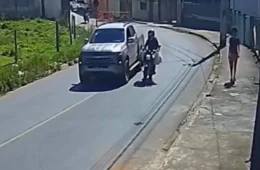 Briga no trânsito termina com motociclista atropelado e motorista preso em MG