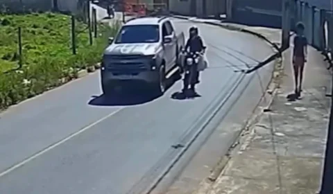 Briga no trânsito termina com motociclista atropelado e motorista preso em MG