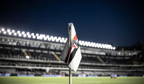 São Paulo x Flamengo na Vila Belmiro decide vaga na Libertadores hoje