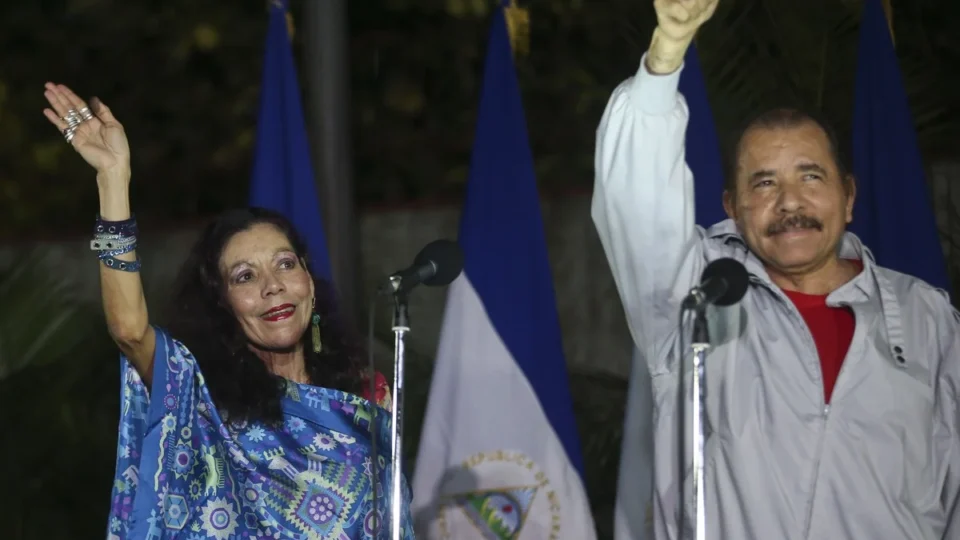 Daniel Ortega encerra eleições na Nicarágua e fecha a democracia