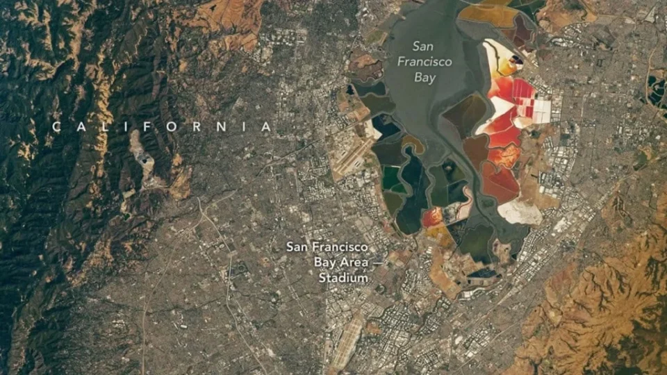 O que as imagens da NASA revelam sobre os estádios do Mundial vai muito além do futebol