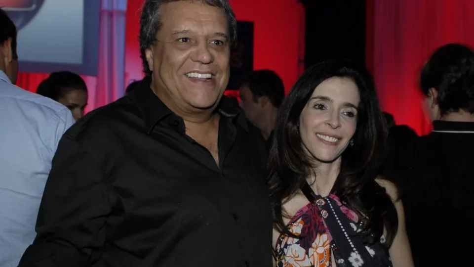 Deborah Evelyn assume espólio de Dennis Carvalho e enfrenta vilã na novela