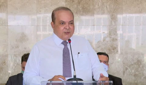 Ibaneis desiste do Senado e anuncia saída da política