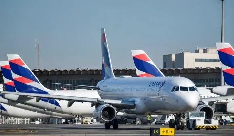 BTG aposta na Latam Airlines Brasil e prevê salto de 37% nas ações com foco em hubs