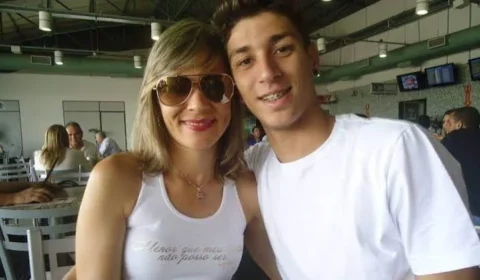 Mãe busca responsabilizar bets após morte do filho e faz alerta sobre mudança drástica no comportamento
