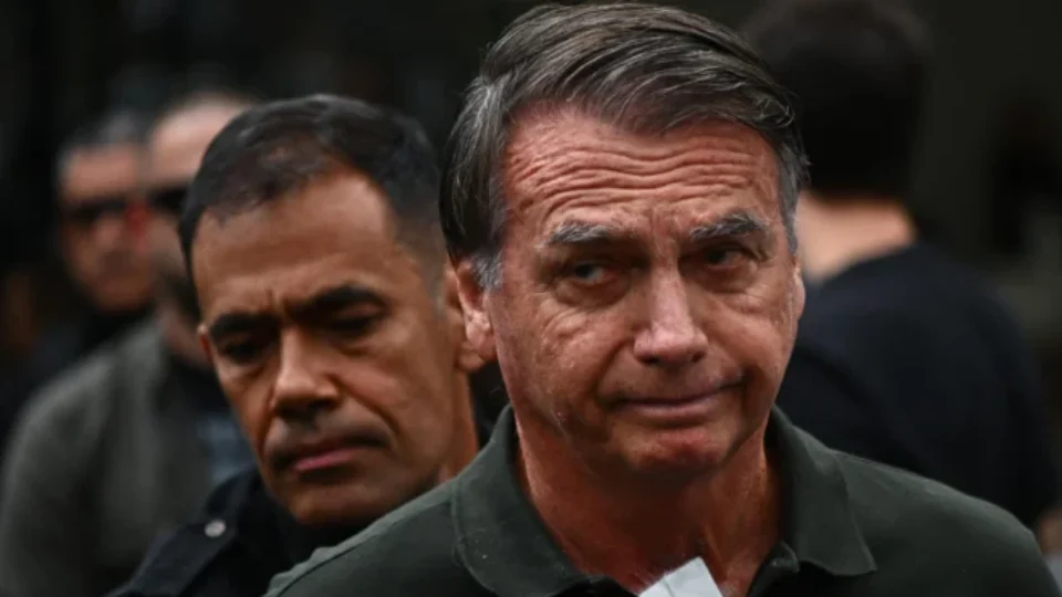 PGR vê ausência de falta grave e defende manutenção da prisão domiciliar de Bolsonaro