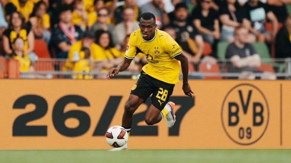 Borussia Dortmund testa elenco contra Fortuna Düsseldorf em amistoso decisivo