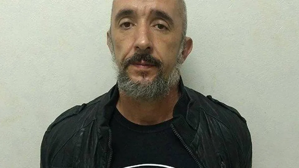 Condenado no caso Richthofen, Cristian Cravinhos muda de rumo e anuncia venda de conteúdo adulto