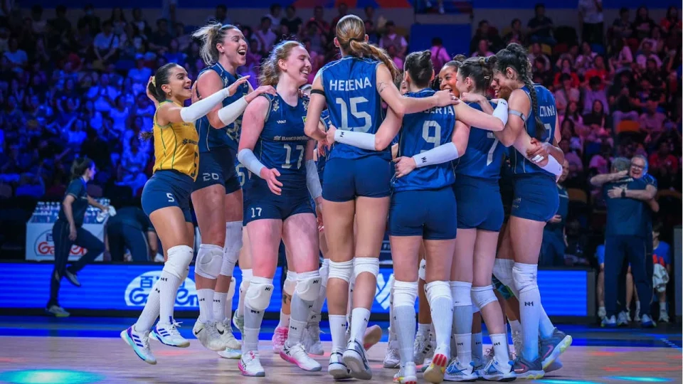Brasil enfrenta Seleção italiana de voleibol feminino na semi da Liga das Nações 2026