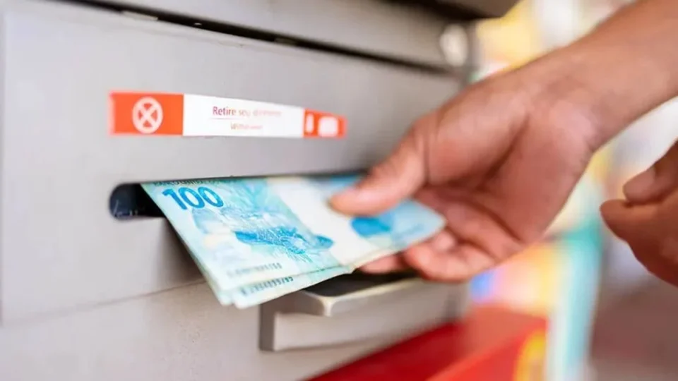 R$ 6,24 bi em dinheiro esquecido no banco ainda esperam saque