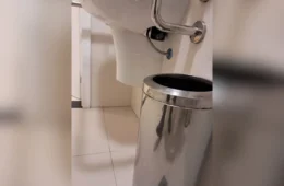 Câmera flagra homem invadindo banheiro feminino para filmar mulheres em prédio de SP