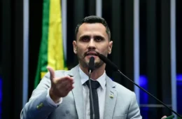 PL muda estratégia e aposta em Marcelo Aro com possível saída de Cleitinho em MG
