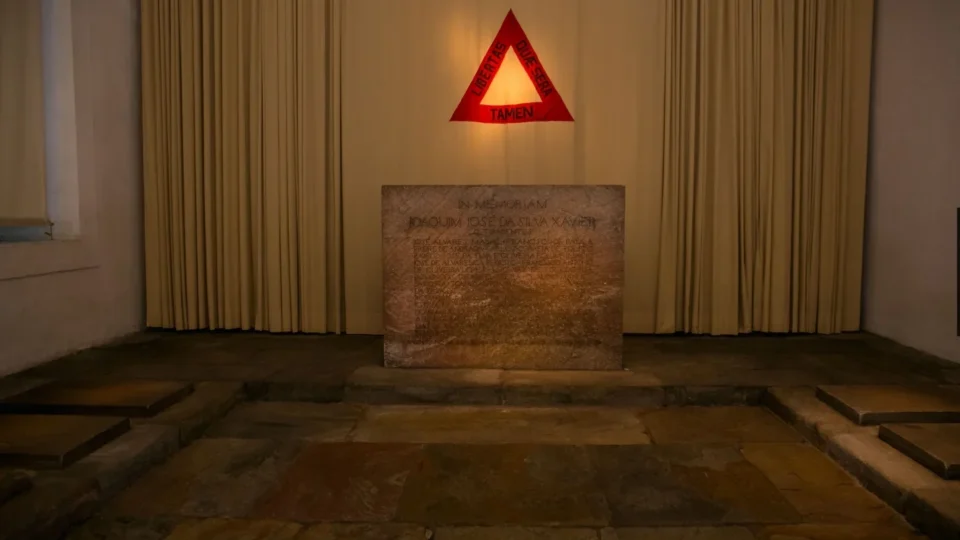 O que tem no museu histórico fechado em Ouro Preto? Conheça o acervo que guarda tesouros da Inconfidência Mineira