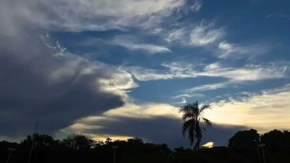 Frente fria coloca Campo Grande em alerta para tempestades; veja o que pode acontecer nas próximas horas