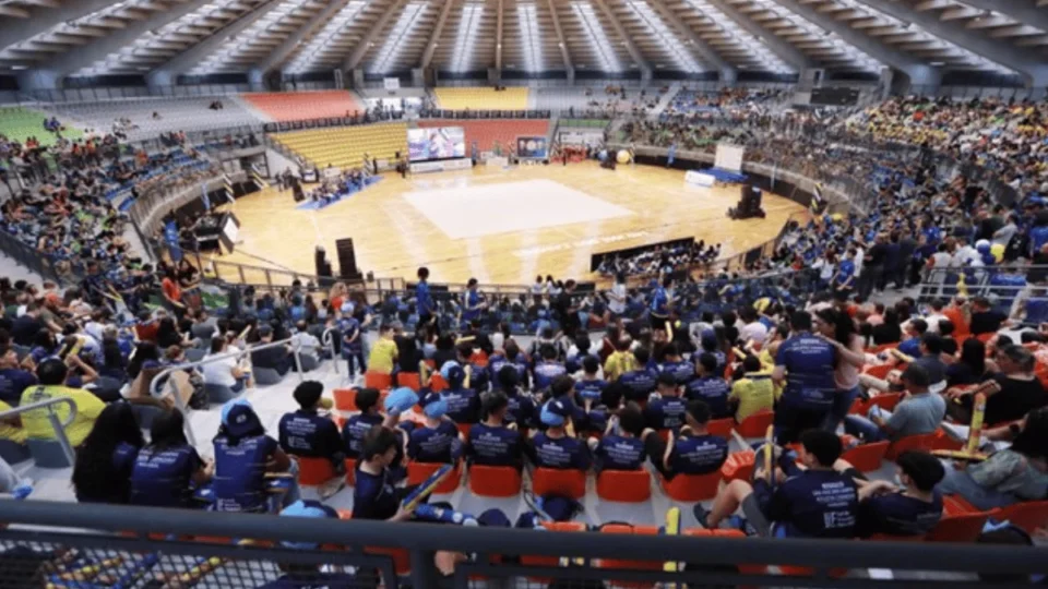 Justiça afasta instrutor esportivo após denúncias de assédio contra atletas adolescentes