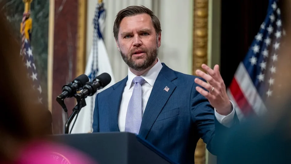 JD Vance Brasil: nascimento do filho quebra jejum de 150 anos; entenda o caso
