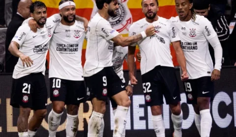 Corinthians confirma time para amistoso com mudança importante na defesa; veja quem joga
