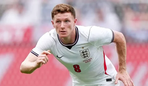 Do soco ao bilhão: Anderson vira protagonista de uma guerra milionária na Inglaterra
