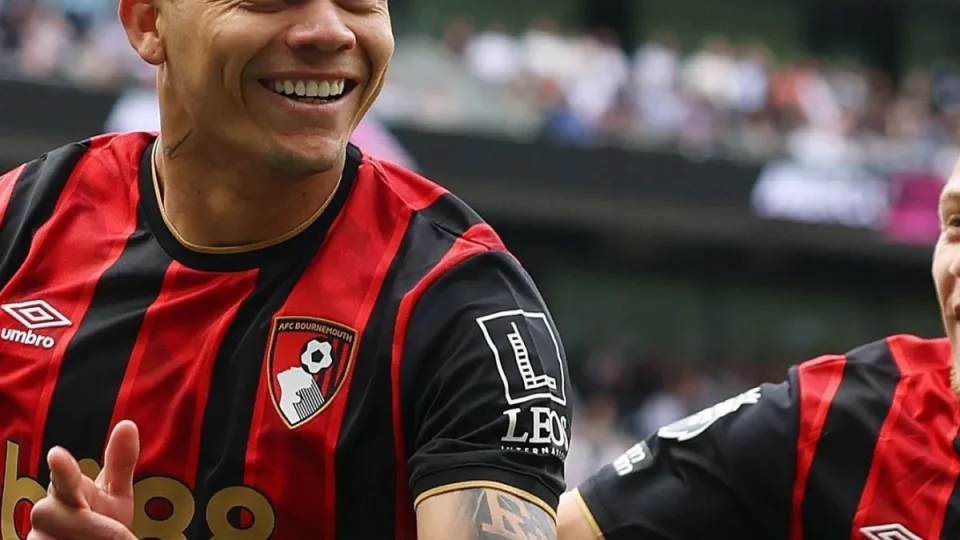 Bournemouth vira sobre o St. Pauli, goleia por 4 a 1 e mostra força antes da temporada 2026/27