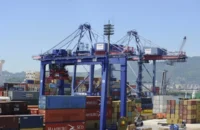 Tarifaço dos EUA faz Brasil reagir com plano de R$ 130 milhões para abrir novos mercados