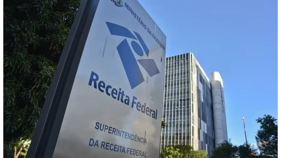 Governo autoriza novos concursos para Receita Federal e Banco Central; serão 316 vagas