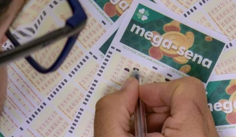 Ex-companheira prova acordo verbal e garante na Justiça metade de prêmio milionário da Mega-Sena