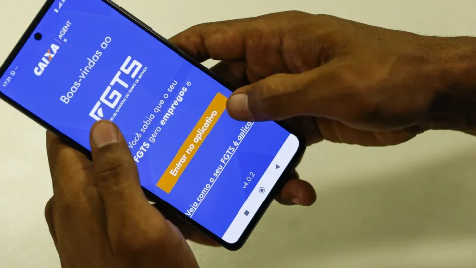 Simulação do FGTS: R$ 13 bi caem em 138 mi contas até 31/08