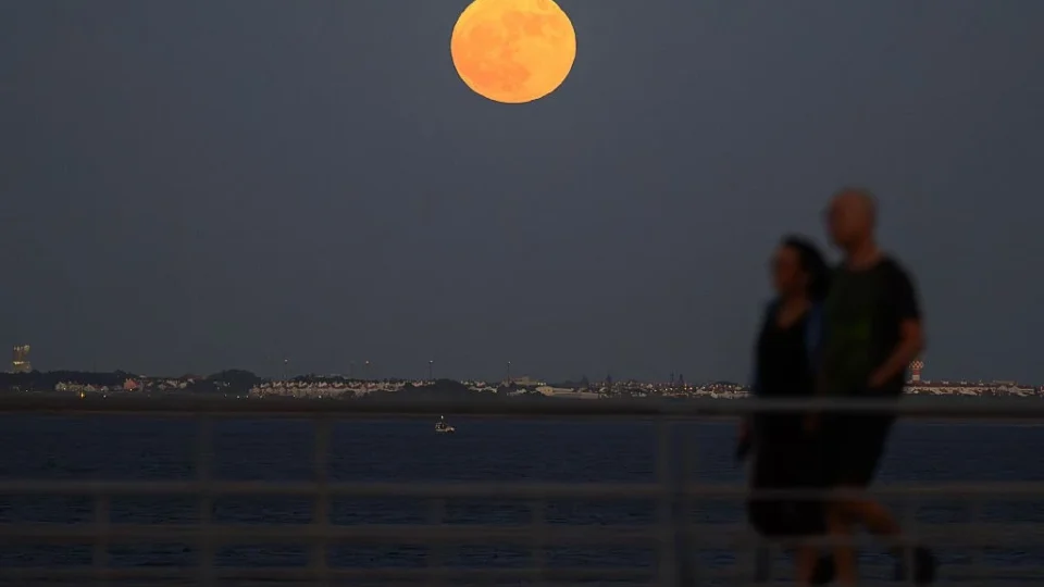 Superlua em Câncer abre ciclo de mudanças; veja o que pode acontecer com seu signo
