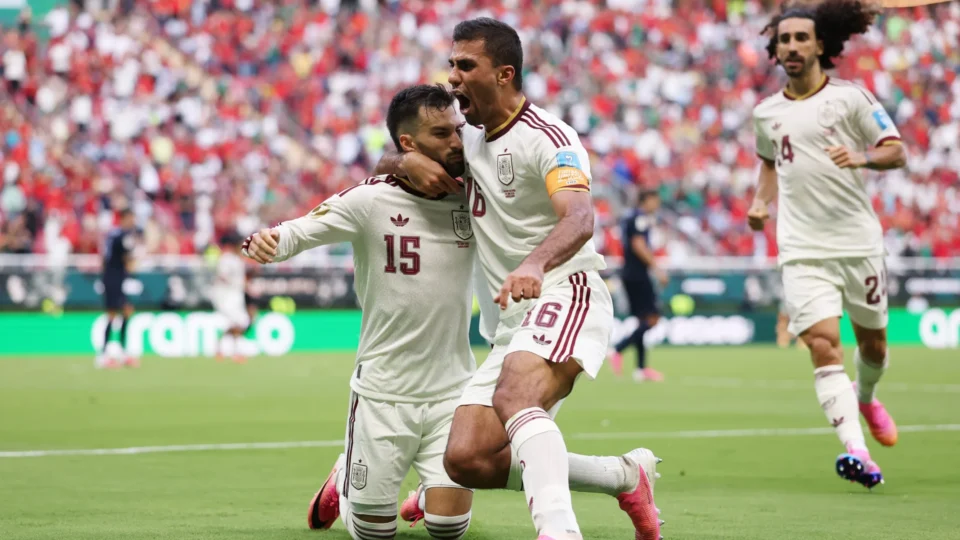 Espanha x Áustria: defesa impecável testa jogo aéreo rival