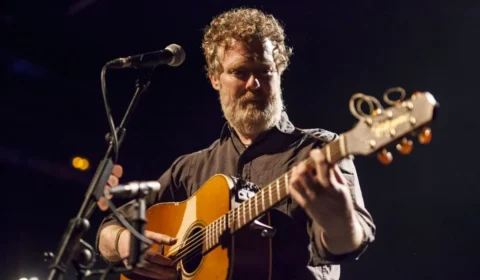 Morre Glen Hansard, vencedor do Oscar com a canção “Falling Slowly”