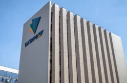 Dataprev abre concurso com 1.793 vagas e salário de R$ 10,6 mil
