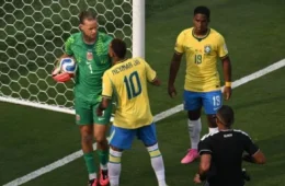 Goleiro da Noruega revela bastidores da discussão com Neymar antes de pênalti na eliminação do Brasil