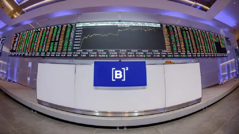 Ibovespa sobe 0,74% com alívio geopolítico; dólar a R$ 5,11