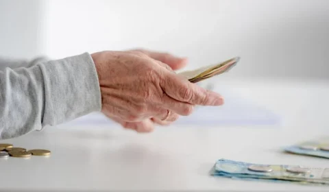 Novas travas do consignado do INSS travam crédito a 4,5 mi