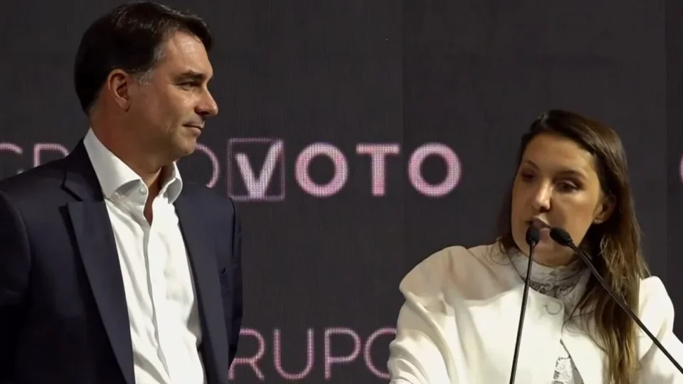 Daniella Marques, aposta de Flávio, detalha ajuste fiscal