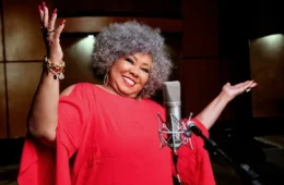 Alcione ganha homenagem inédita em São Paulo; exposição revela bastidores da trajetória da Marrom