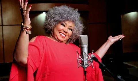 Alcione ganha homenagem inédita em São Paulo; exposição revela bastidores da trajetória da Marrom