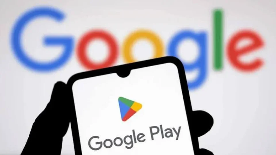 Atualização da Play Store e pressão regulatória miram taxas