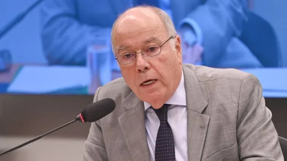 Itamaraty vê risco militar dos EUA após rotular PCC e CV