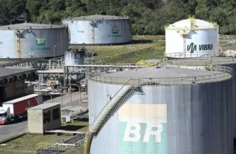 Petrobras multa empresas em mais de R$ 1,1 milhão e impede novos contratos