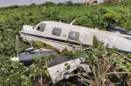 Áudio da torre de controle revela desespero de piloto antes de queda de avião em SC: “Mayday, vou pousar na praia”