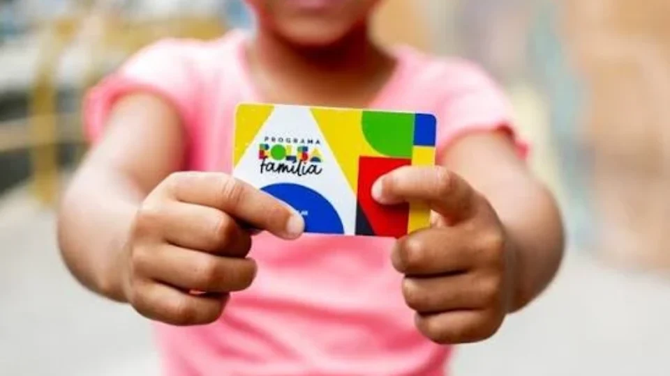 Bolsa Família começa nova rodada de pagamentos; NIS final 7 recebem nesta terça-feira