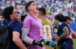 Orlando Gill vira herói do Paraguai e rebate Mbappé