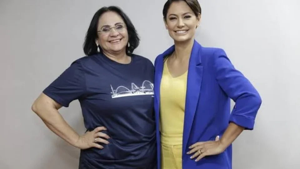 Damares Alves sai em defesa de Michelle Bolsonaro e chama ataques de ‘violência política de gênero’