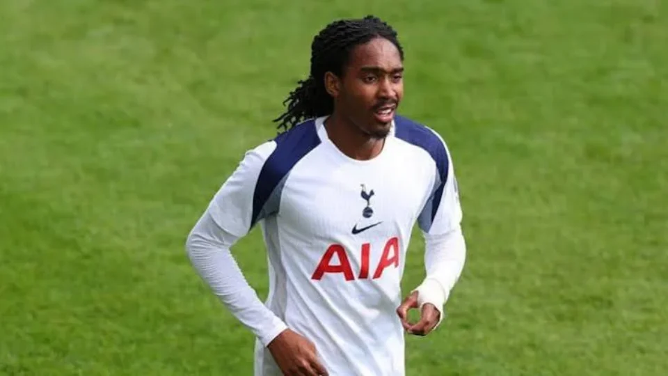 Tuchel aposta em Djed Spence na lateral em semifinal inglesa