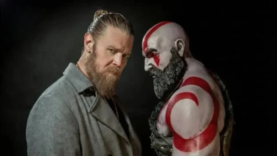 Adeus, Kratos? Lesão grave tira Ryan Hurst da série de God of War e estúdio toma decisão drástica para evitar atraso até 2027